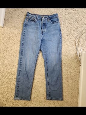 LEVI'S Wedgie Straight Size 30